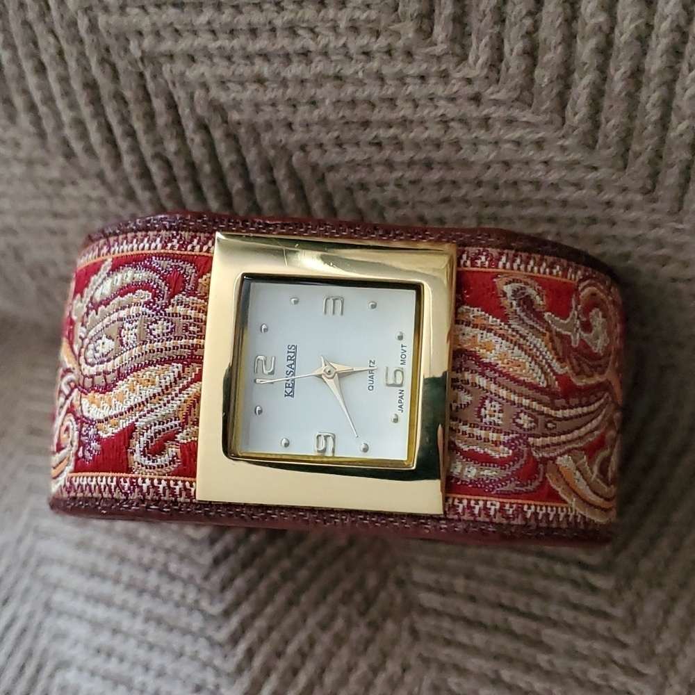 KESSARIS QUARTZ WATCH PAISLEY BOHO FLEXIBLE BAND RED GOLD SQUARE FACE - Picture 2 of 10